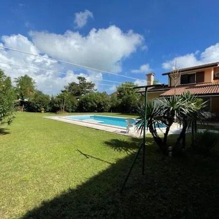 Villa Fantastic With Pool Surrounded By Nature Albarella Island