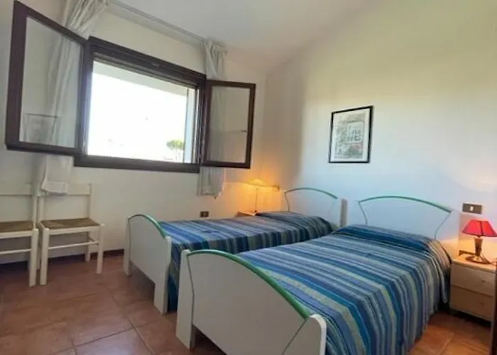 Charming Villa With Pool In Albarella